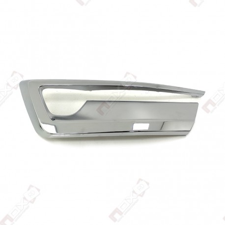 COVER CHROME HALOGENO NISSAN PATROL 2020 RH
