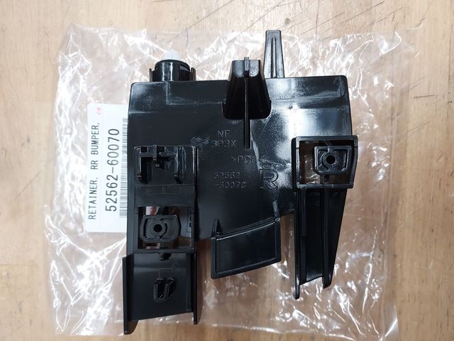 GUIA DE LUZ GX460 14-21 RH