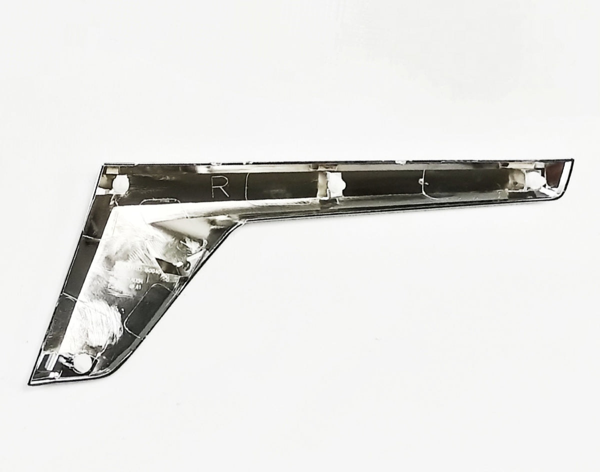 EXTENSION CHROME DE PARRILLA LC200 RH 16-20