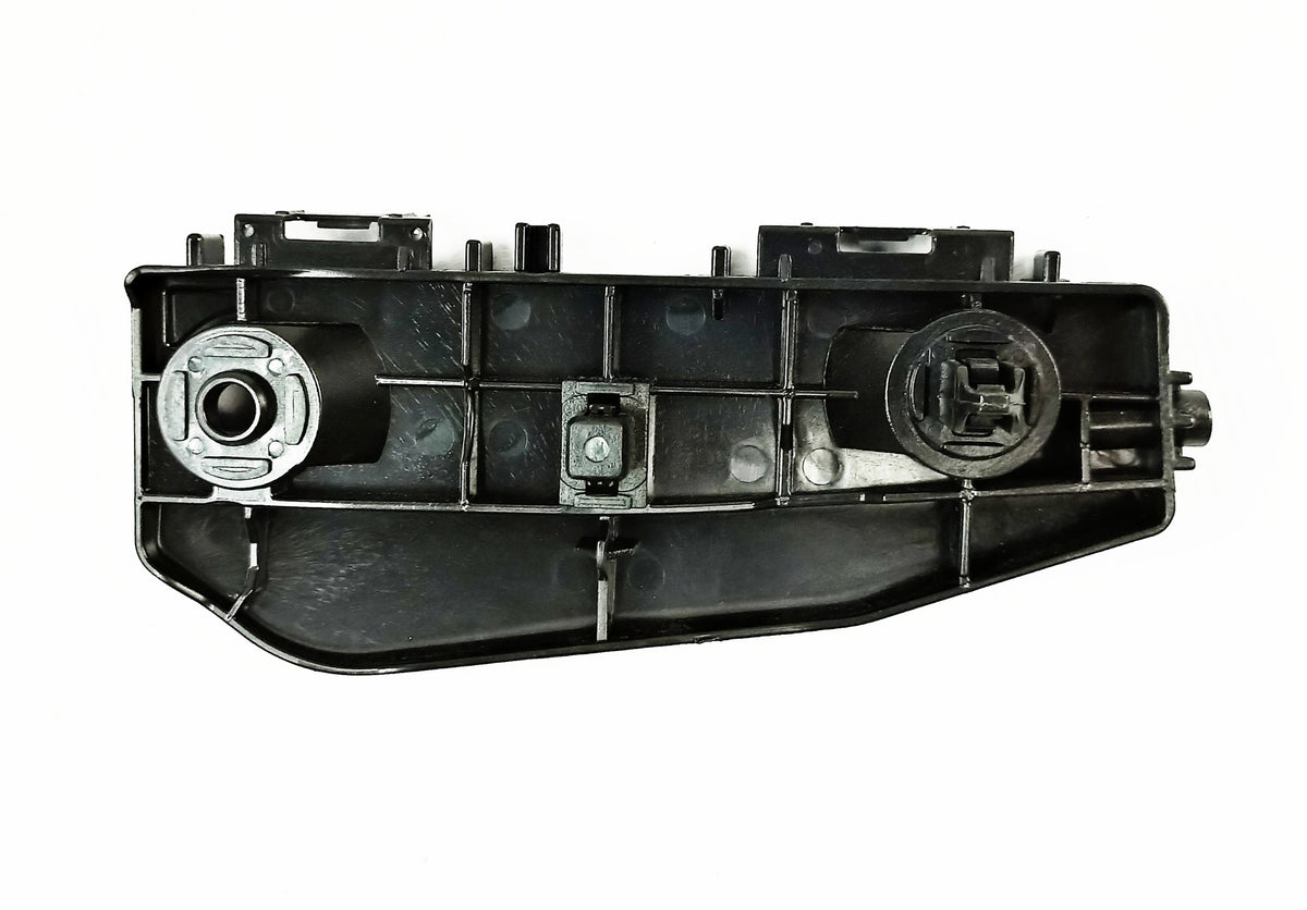 GUIA BUMPER DELANTERO LC200 16-21 RH