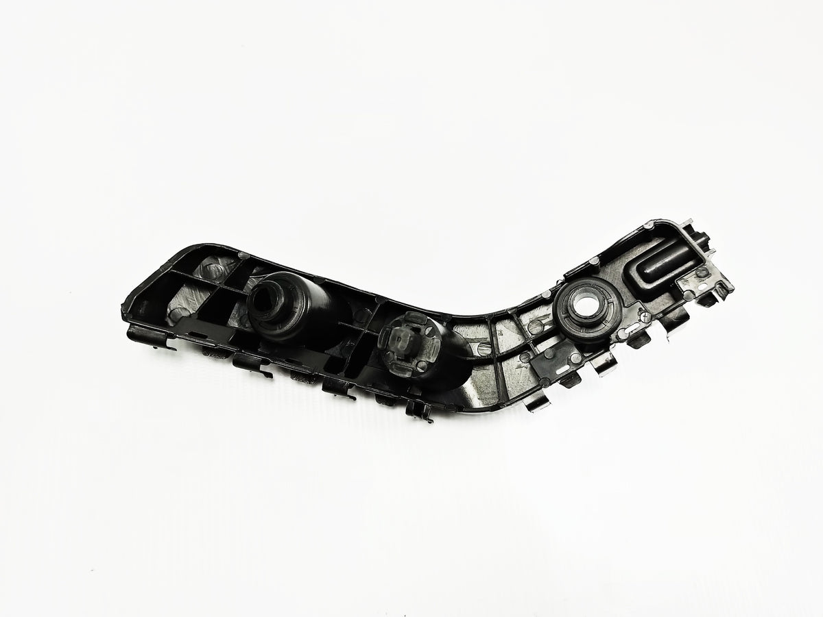 GUIA BUMPER LH DELANTERO GRAND CHEROKEE 14-20