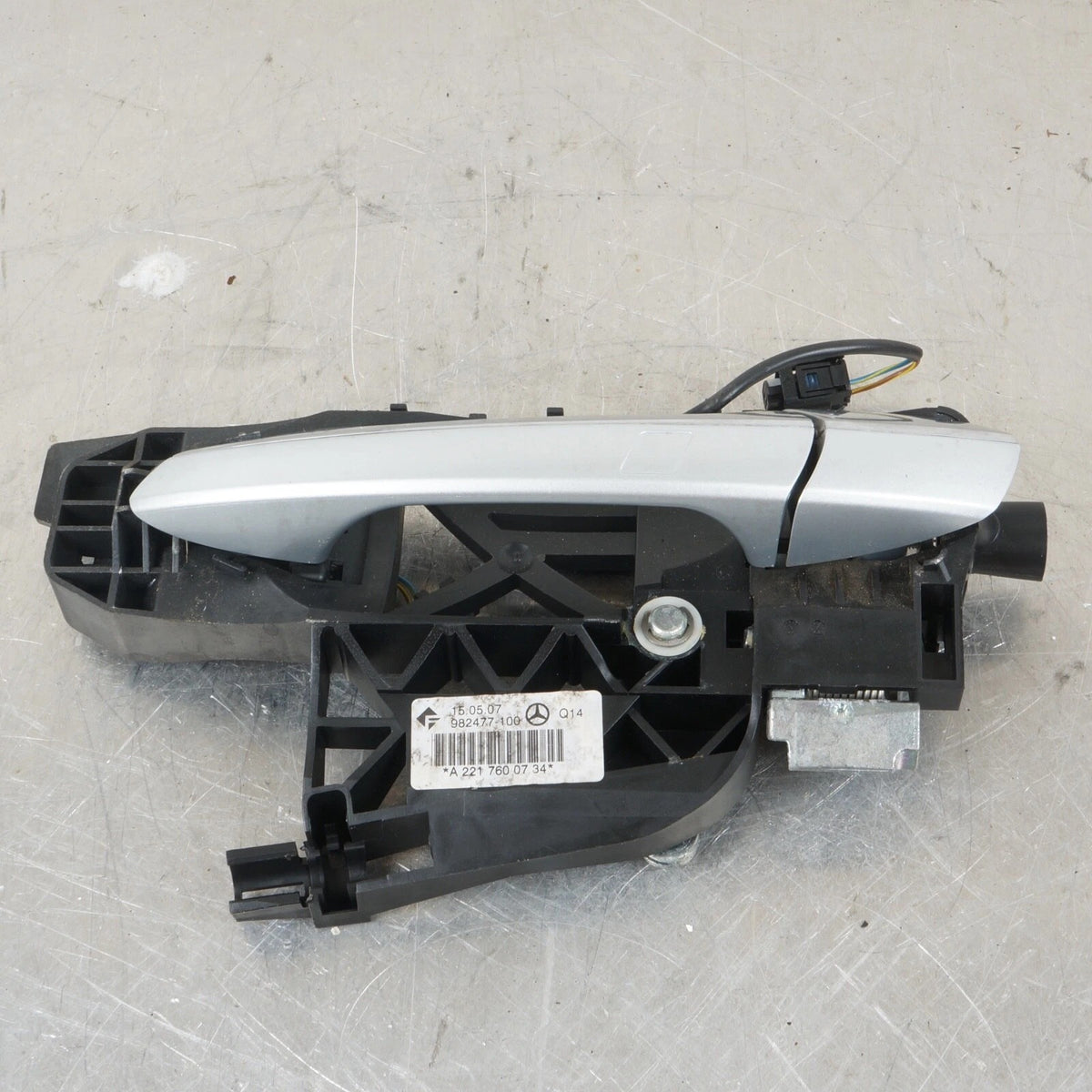 MANUBRIO TRASERO LH MERCEDES CLASE S 06-13