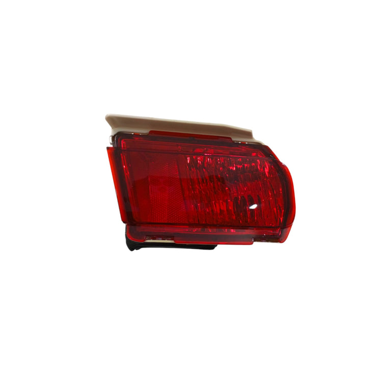 LUZ BUMPER TRASERO PRADO 18-23 RH