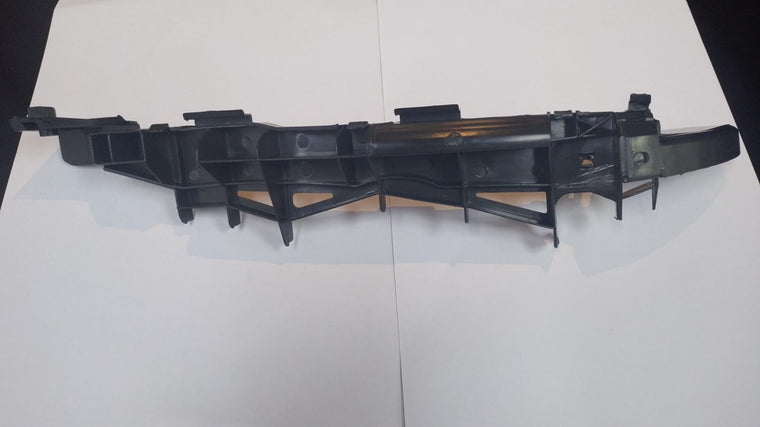 GUIA BUMPER DELANTERO 4RUNNER 03-09 RH