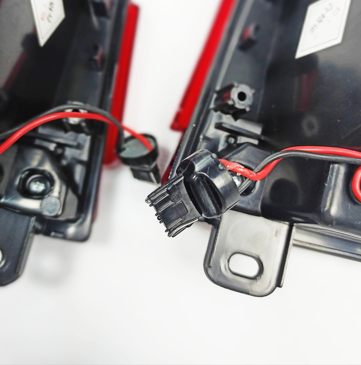 LUCES LED BUMPER TRASERO LC200 08-20