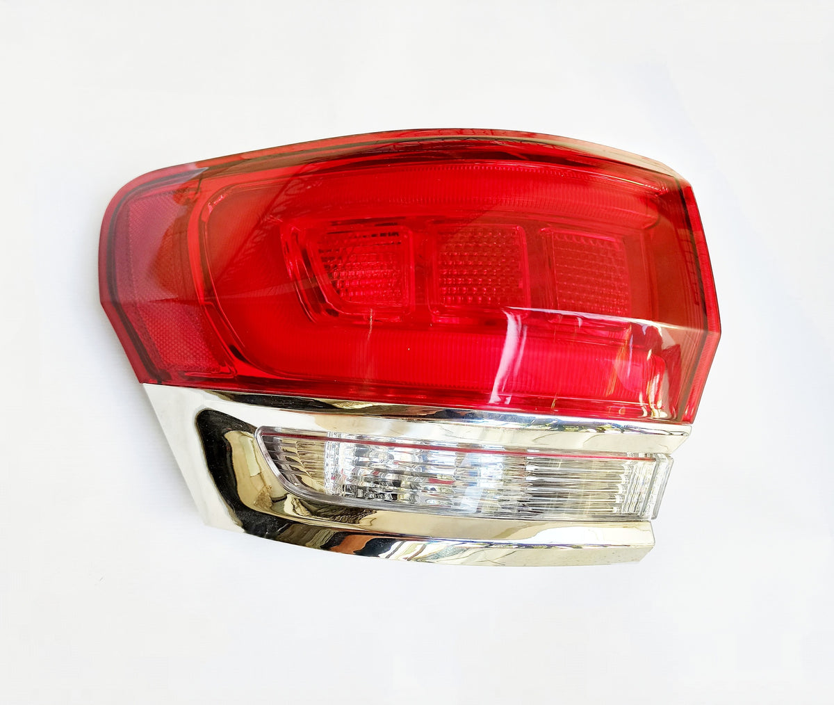 LUZ LED GUARDALODO GRAND CHEROKEE LH 14-20