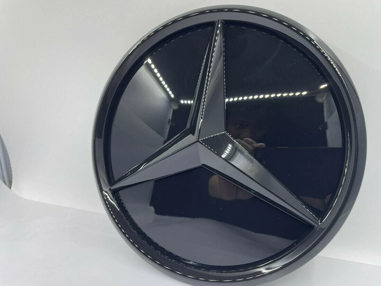 EMBLEMA REFLECTOR NEGRO PARRILLA MERCEDES GLE 16-19