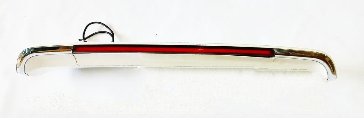 SPOILER LC200 08-15 CON LUZ