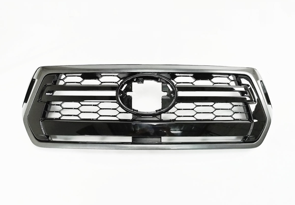 PARRILLA GRIS HILUX 16-20 ROCCO