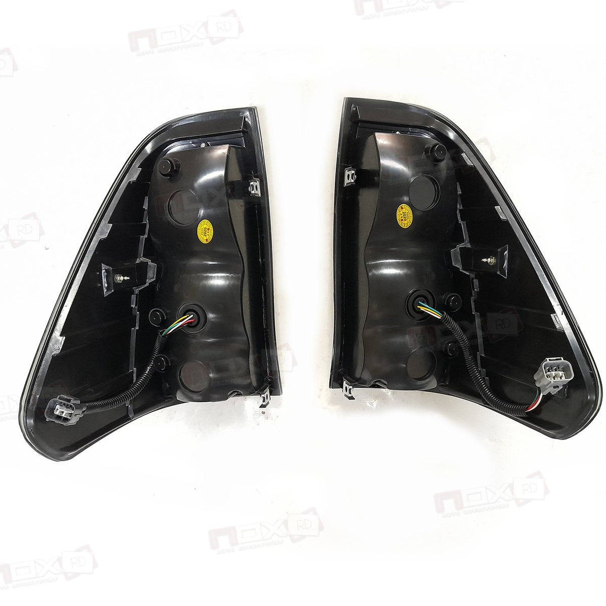 LUCES LED HILUX 16-21 SMOKE SECUENCIALES