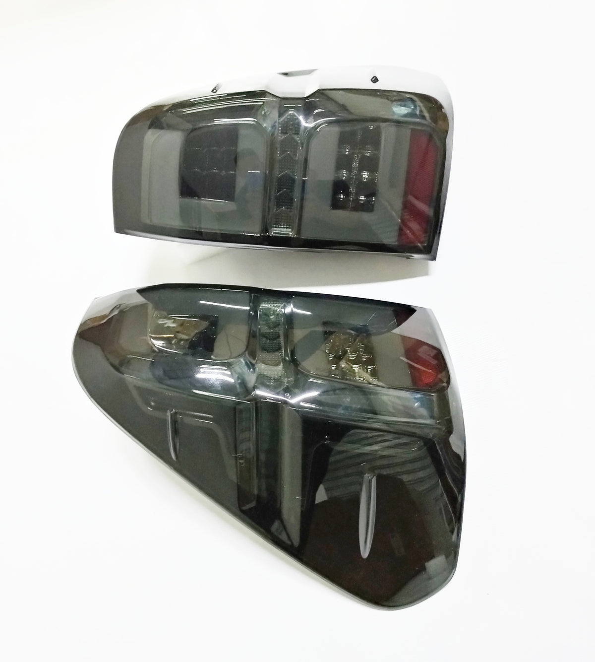 LUCES LED HILUX 16-20 SMOKE